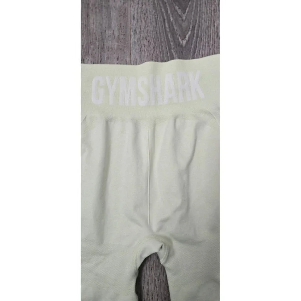 Gymshark Training Shorts Womens Medium Gym Workout Athletic‎ Activewear